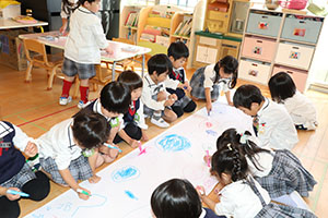 みんなでお絵かき　ことり