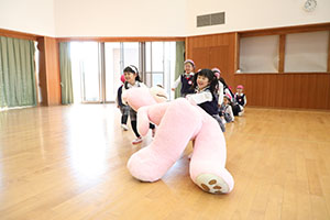 色々運びリレー　ばら・すみれ