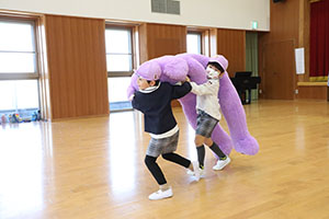 色々運びリレー　ばら・すみれ