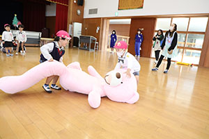 色々運びリレー　ばら・すみれ