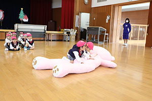 色々運びリレー　ばら・すみれ