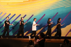 リズムフェスティバル午前　職員　アトラクション