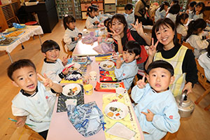 もちつき大会　きりん・ぱんだ・こあら (2歳児クラス）NO．2