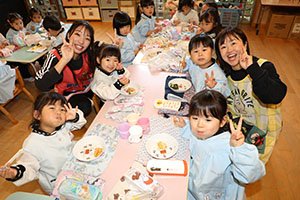 もちつき大会　きりん・ぱんだ・こあら (2歳児クラス）NO．2