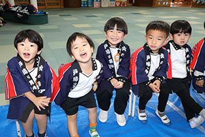 もちつき大会　こあら・ぱんだ・きりん (2歳児クラス）NO．1