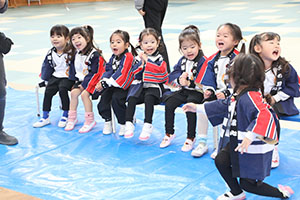 もちつき大会　こあら・ぱんだ・きりん (2歳児クラス）NO．1