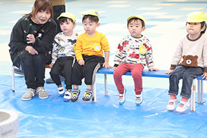 もちつき大会　こあら・ぱんだ・きりん (2歳児クラス）NO．1