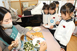 もちつき大会　年長組　NO.2