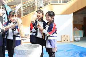 もちつき大会　年長組　NO.1