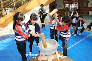 もちつき大会　年長組　NO.1