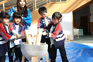 もちつき大会　年長組　NO.1