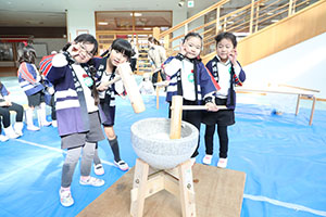 もちつき大会　年長組　NO.1