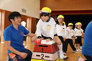 体操教室　ー跳び箱ー　ひまわり