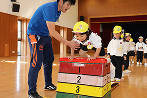 体操教室　ー跳び箱ー　ひまわり