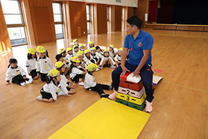 体操教室　ー跳び箱ー　ひまわり