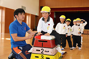 体操教室　ー跳び箱ー　ひまわり