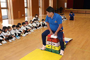 体操教室　ー跳び箱ー　さくら