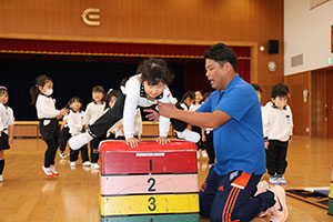 体操教室　ー跳び箱ー　たんぽぽ