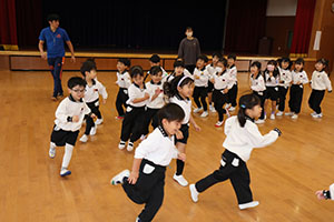 体操教室　ー跳び箱ー　たんぽぽ