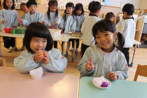 おもちつきごっこ　ぱんだ