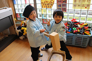 おもちつきごっこ　ぱんだ