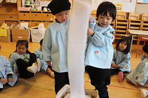 おもちつきごっこ　ぱんだ