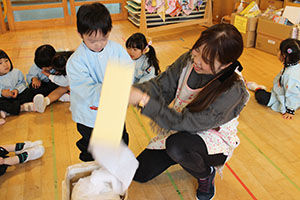 おもちつきごっこ　ぱんだ