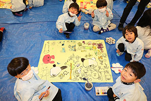 みんなの絵が完成しました　すみれ・A