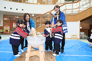 もちつき大会　うさぎ・りす・ことり 　NO．1