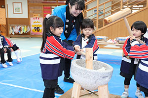 もちつき大会　うさぎ・りす・ことり 　NO．1