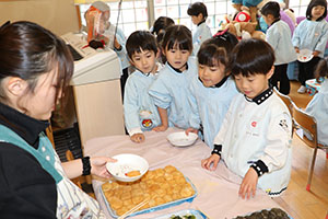 もちつき大会　年中組　NO.2