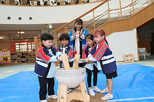 もちつき大会　年中組　NO.1