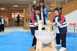 もちつき大会　年中組　NO.1