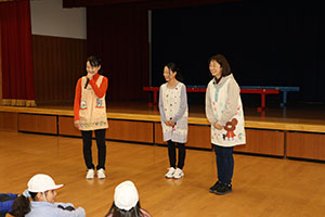 八郷小学校2年生のみなさんが見学に来てくれました