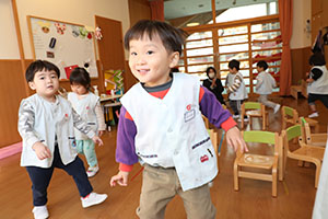 いす取りゲーム楽しかったね　ひよこ