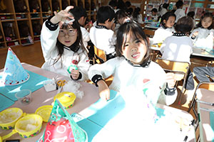 クリスマスの帽子の制作　A