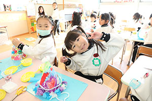 クリスマスの帽子の制作　A