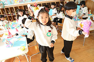 クリスマスの帽子の制作　A