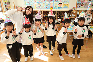 クリスマスの帽子の制作　A