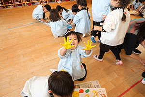 フィンガーペイント🎨　きりん