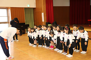 体操教室　ー跳び箱ー　すみれ