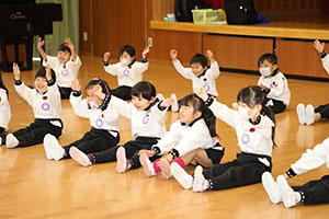 体操教室　ー跳び箱ー　すみれ