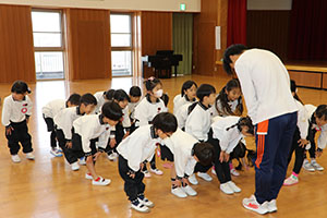 体操教室　ー跳び箱ー　ばら