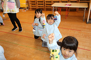 クリスマスツリーの飾り付け✨🎄　ぱんだ