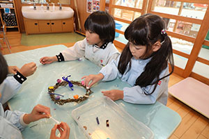 クリスマスリースの制作✨　E