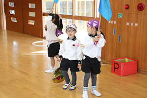 リズムフェスティバルごっこ　たんぽぽ・C