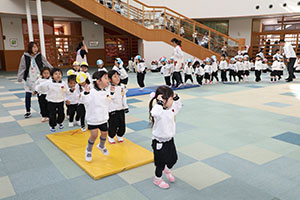 新しいうんていが届きました☆