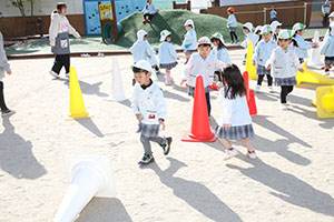 コーンで楽しい運動遊び　ことり・こあら