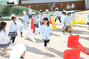 コーンで楽しい運動遊び　ことり・こあら