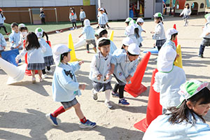 コーンで楽しい運動遊び　ことり・こあら